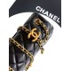 Repliche Borsa Chanel piccola con patta classica CF in pelle di agnello lucida nera Imitazioni False Online