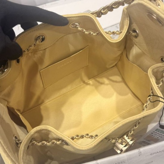 Repliche Chanel AS5293, borsa a secchiello con coulisse piccola Hobo Vintage, pelle di daino gialla Imitazioni False Online