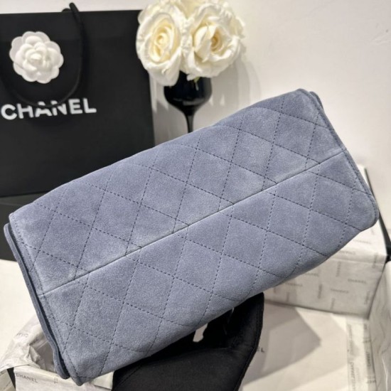 Repliche Chanel AS5293, borsa a secchiello con coulisse piccola Hobo Vintage, pelle di daino blu Imitazioni False Online