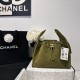 Repliche Chanel AS5293, borsa a secchiello con coulisse piccola Hobo Vintage Verde pelle di daino Imitazioni False Online