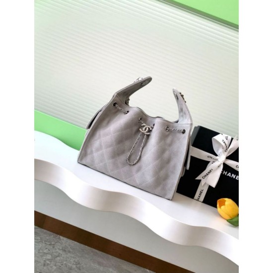 Replica Chanel AS5293 Borsa a secchiello piccola Hobo Vintage con coulisse in pelle scamosciata grigia Imitazioni False Repliche Chanel AS5293 Borsa a secchiello piccola Hobo Vintage con coulisse in pelle scamosciata grigia Imitazioni False Online