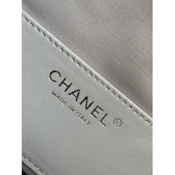Repliche Chanel AS5293 Borsa a secchiello piccola Hobo Vintage con coulisse in pelle scamosciata grigia Imitazioni False Online