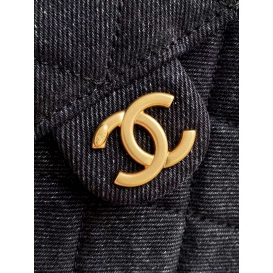 Repliche Chanel AS5293 Borsa a secchiello piccola Hobo Vintage con coulisse in denim nero Imitazioni False Online