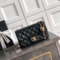 Repliche Chanel 25K Borsa a patta piccola con pallina dorata in pelle di agnello nera Imitazioni False Online