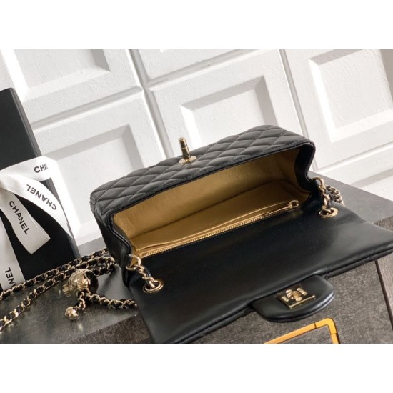 Repliche Chanel 25K Borsa a patta piccola con pallina dorata in pelle di agnello nera Imitazioni False Online