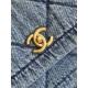 Repliche Borsa Maxi con Patta Chanel Denim Lavato AS5734 Blu Imitazioni False Online
