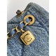 Repliche Borsa Maxi con Patta Chanel Denim Lavato AS5734 Blu Imitazioni False Online