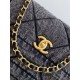 Repliche Borsa Maxi con Patta Chanel Denim Lavato AS5734 Blu Imitazioni False Online