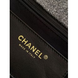 Replica Borsa Maxi con Patta Chanel Denim Lavato AS5734 Blu Imitazioni False Repliche Borsa Maxi con Patta Chanel Denim Lavato AS5734 Blu Imitazioni False Online