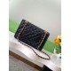 Repliche Borsa Sweet Flap Chanel 24K Pelle di vacchetta oliata e cerata AS5145 Nero Imitazioni False Online