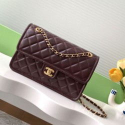 Repliche Borsa Chanel Sweet Flap 24K Pelle di vacchetta oliata e cerata AS5145 Borgogna Imitazioni False Online