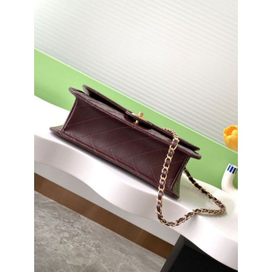 Repliche Borsa Chanel Sweet Flap 24K Pelle di vacchetta oliata e cerata AS5145 Borgogna Imitazioni False Online