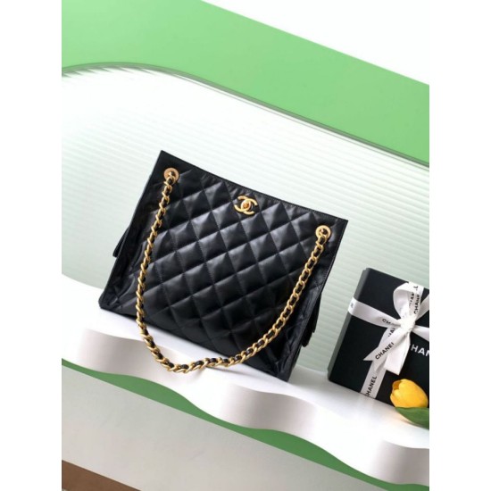 Replica Borsa tote Chanel grande con tracolla a catena AS5303 Nero Imitazioni False Repliche Borsa tote Chanel grande con tracolla a catena AS5303 Nero Imitazioni False Online