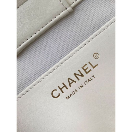 Repliche Borsa tote Chanel grande con tracolla a catena AS5303 Bianco Imitazioni False Online
