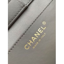 Replica Borsa tote Chanel grande con tracolla a catena AS5303 Scamosciato Grigio Imitazioni False Repliche Borsa tote Chanel grande con tracolla a catena AS5303 Scamosciato Grigio Imitazioni False Online