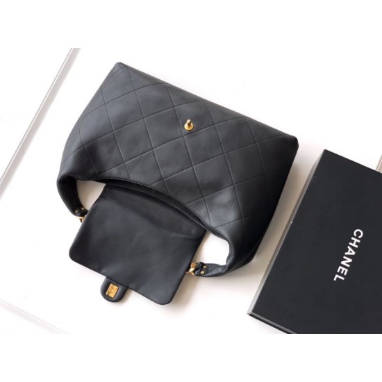 Repliche Borsa hobo Chanel AS5838 Pelle di vitello nera Imitazioni False Online