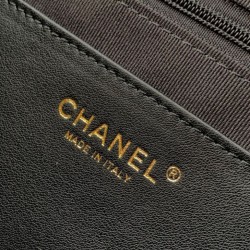 Repliche Borsa hobo Chanel AS5838 Pelle di vitello nera Imitazioni False Online