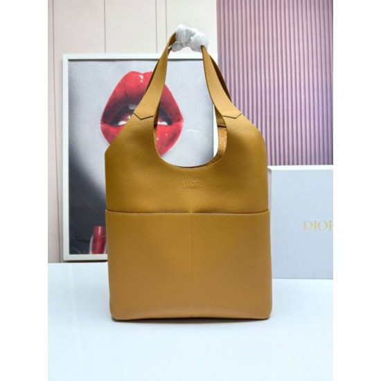 Repliche Borsa tote Dior Privé Icons Uomo marrone in pelle di vitello Imitazioni False Online