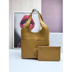 Repliche Borsa tote Dior Privé Icons Uomo marrone in pelle di vitello Imitazioni False Online