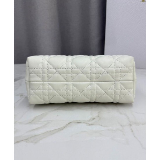 Repliche Mini borsa a mano Dior Jolie Cannage S3123 Beige Imitazioni False Online
