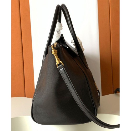 Repliche Borsa tote a spalla media Luggage Celine morbida pelle di agnello lucida nera Imitazioni False Online