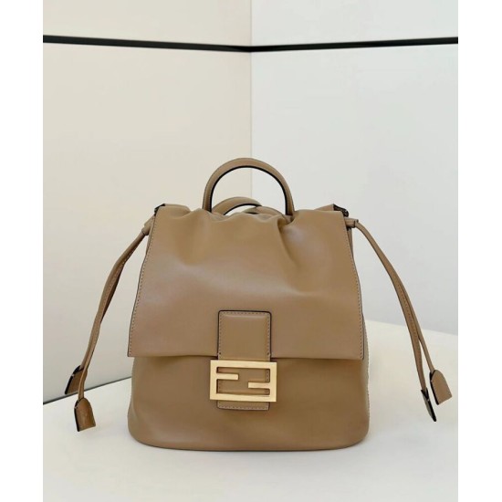 Repliche Zaino con coulisse da donna Fendi Cappuccino Vintage Albicocca Imitazioni False Online