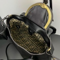 Repliche Borsa tote Fendi Spy Mini/Piccola/Grande Nera Imitazioni False Online