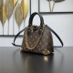 Repliche Perfette M26084 Borsa tote LV Alma Trunk BB Imitazioni False Online