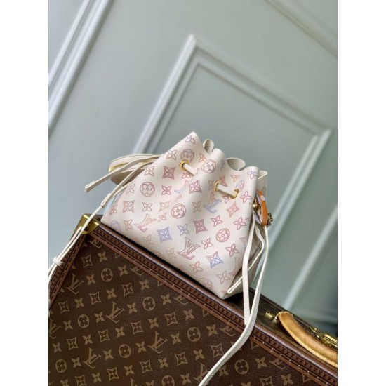 Repliche Perfette LV Bella Mahina Dream a mano M15114 Imitazioni False Online