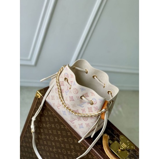 Repliche Perfette LV Bella Mahina Dream a mano M15114 Imitazioni False Online