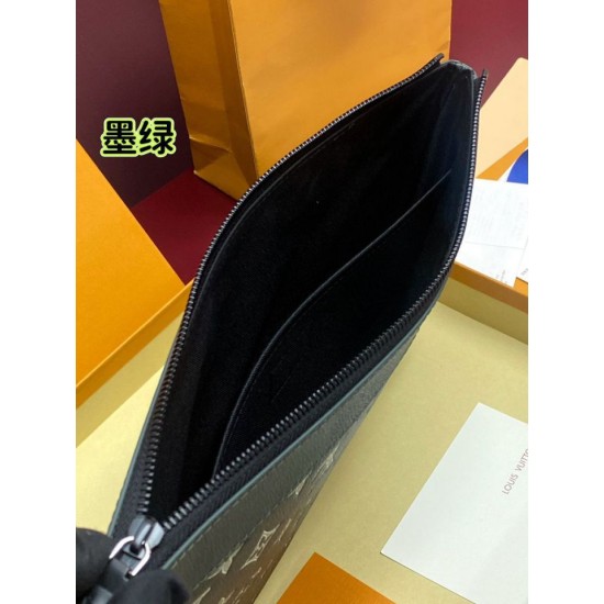 Repliche Perfette LV Pochette Pochette da viaggio M81570 Verde Imitazioni False Online
