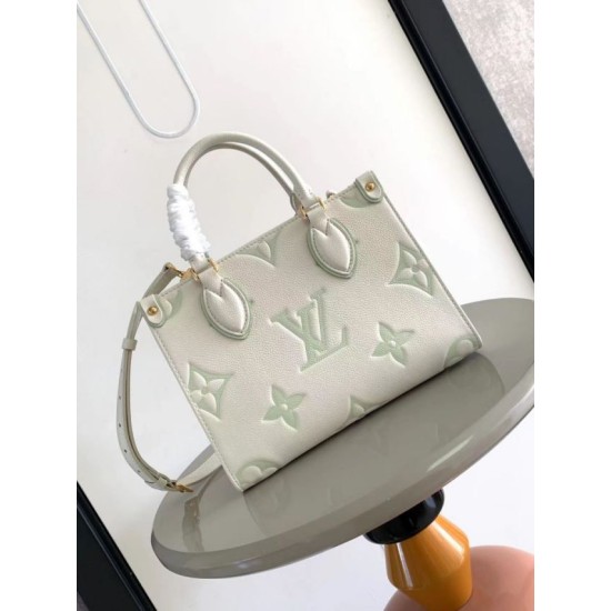 Replica LV Mini borsa tote Onthego M45661 M45653 Beige Fallate Outlet Online Italia Repliche Perfette LV Mini borsa tote Onthego M45661 M45653 Beige Imitazioni False Online