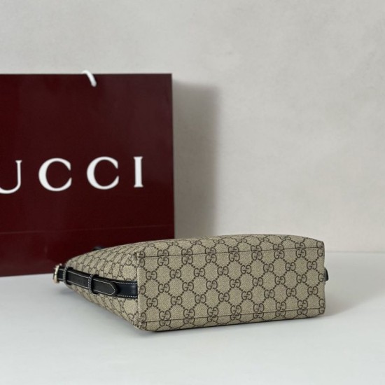 Repliche Perfette Borsa a tracolla piccola Gucci GG Emblem 848881 GG Nero Imitazioni False Online