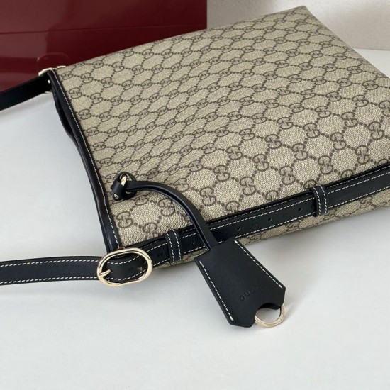 Repliche Perfette Borsa a tracolla piccola Gucci GG Emblem 848881 GG Nero Imitazioni False Online