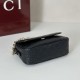 Repliche Perfette Gucci 847448 Borsa a tracolla piccola GG Emblem Nero Imitazioni False Online