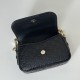 Repliche Perfette Gucci 847448 Borsa a tracolla piccola GG Emblem Nero Imitazioni False Online