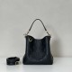 Repliche Perfette Borsa a secchiello piccola Gucci GG Emblem 815118 Nera Imitazioni False Online