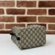 Repliche Perfette Borsa a secchiello piccola Gucci GG Emblem 815118 Nera Imitazioni False Online