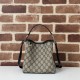 Repliche Perfette Borsa a secchiello piccola Gucci GG Emblem 815118 Nera Imitazioni False Online
