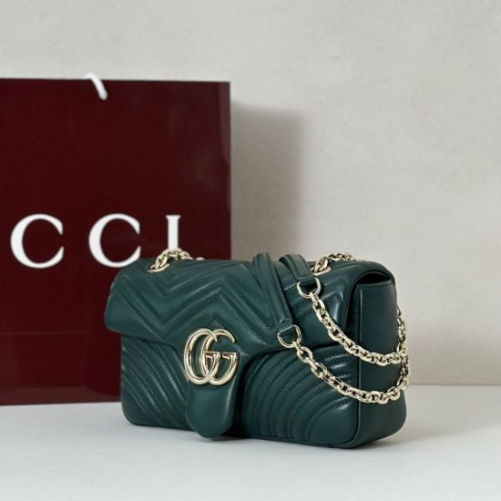 Repliche Perfette Borsa a tracolla media Gucci GG Marmont 837267 verde Imitazioni False Online