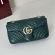 Repliche Perfette Borsa a tracolla media Gucci GG Marmont 837267 verde Imitazioni False Online