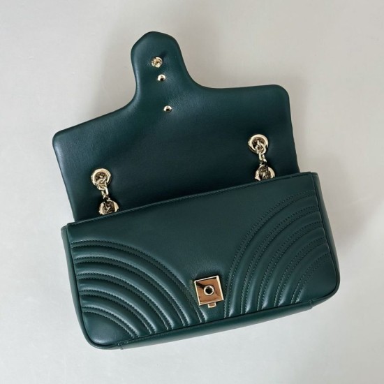 Repliche Perfette Borsa a tracolla media Gucci GG Marmont 837267 verde Imitazioni False Online