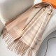 Repliche Perfette Sciarpa unisex classica Hermès in cashmere 70x200 albicocca Imitazioni False Online