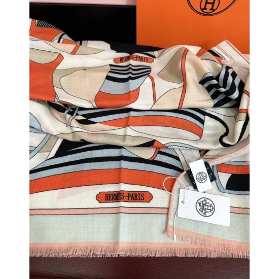 Repliche Perfette Sciarpa Hermès double face in cashmere dello stesso colore 65x185 rosa Imitazioni False Online