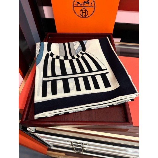 Replica Fazzoletto Hermès in cashmere e seta Ondsdemarch 140 nero Fallate Outlet Online Italia Repliche Perfette Fazzoletto Hermès in cashmere e seta Ondsdemarch 140 nero Imitazioni False Online