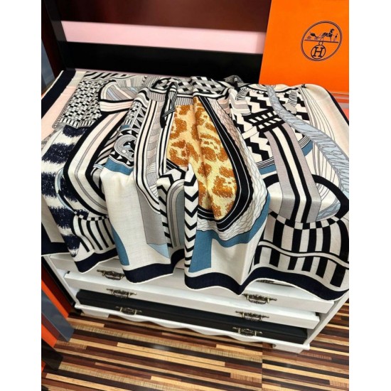 Replica Fazzoletto Hermès in cashmere e seta Ondsdemarch 140 nero Fallate Outlet Online Italia Repliche Perfette Fazzoletto Hermès in cashmere e seta Ondsdemarch 140 nero Imitazioni False Online