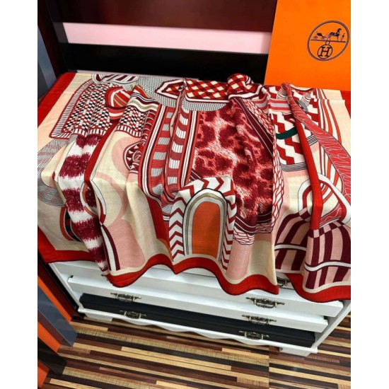Repliche Perfette Fazzoletto Hermès in cashmere e seta Ondsdemarch 140 rosso Imitazioni False Online