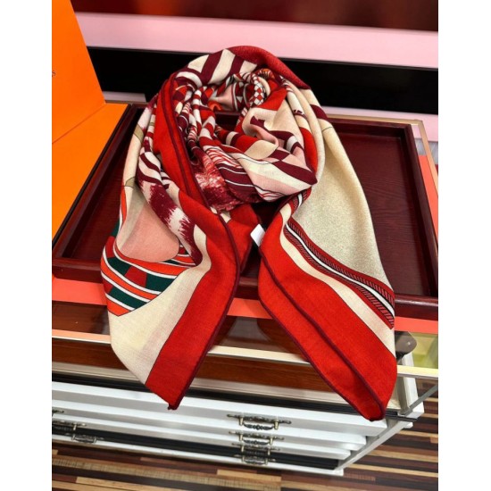 Repliche Perfette Fazzoletto Hermès in cashmere e seta Ondsdemarch 140 rosso Imitazioni False Online