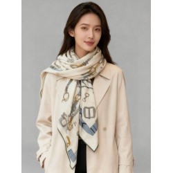 Repliche Perfette Sciarpa reversibile in cashmere Hermès con motivo a cavallo che salta 140 Blu Imitazioni False Online