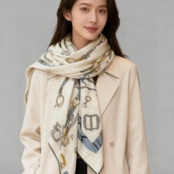 Repliche Perfette Sciarpa reversibile in cashmere Hermès con motivo a cavallo che salta 140 Blu Imitazioni False Online
